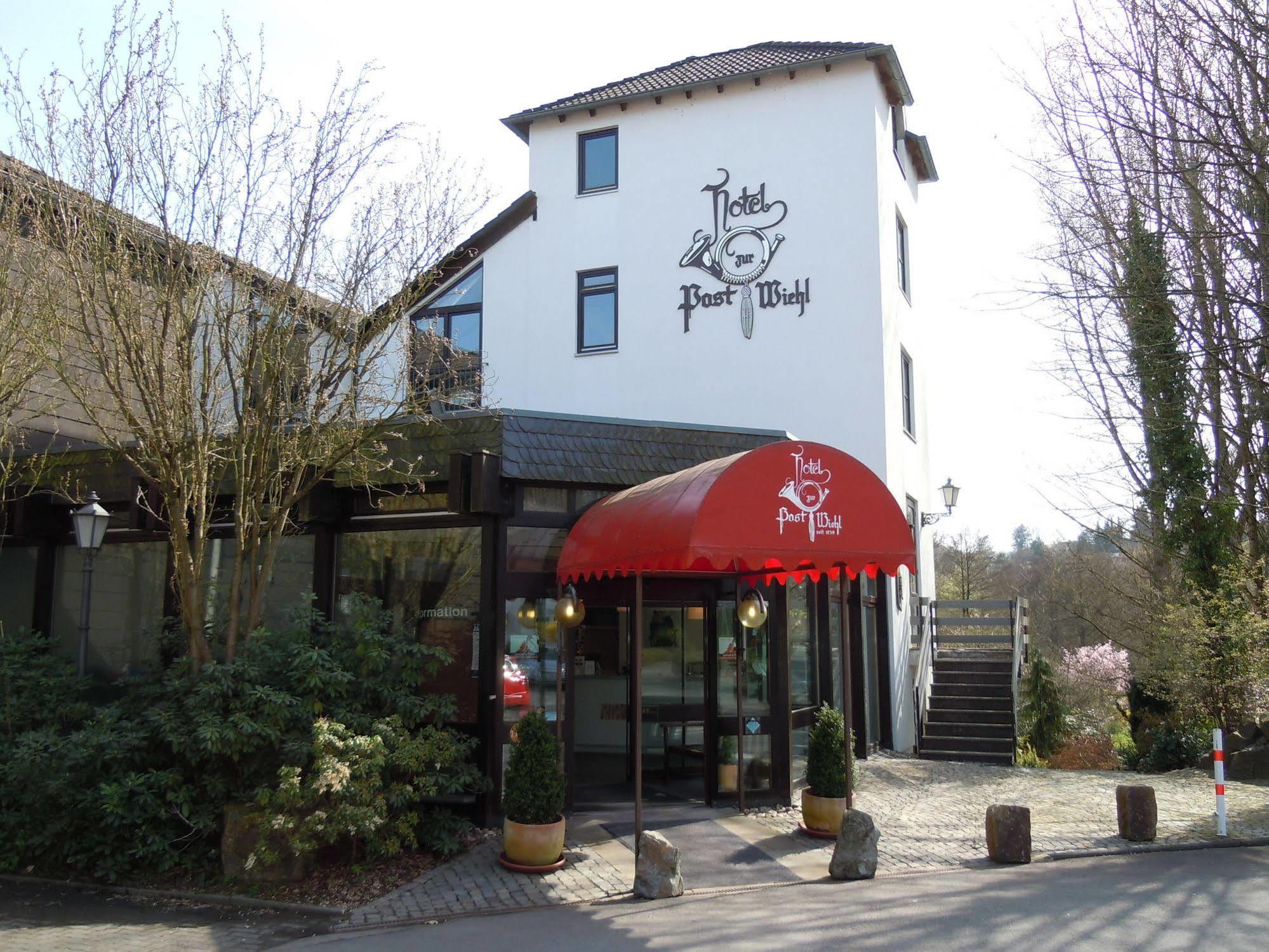 Hotel Zur Post Wiehl Esterno foto