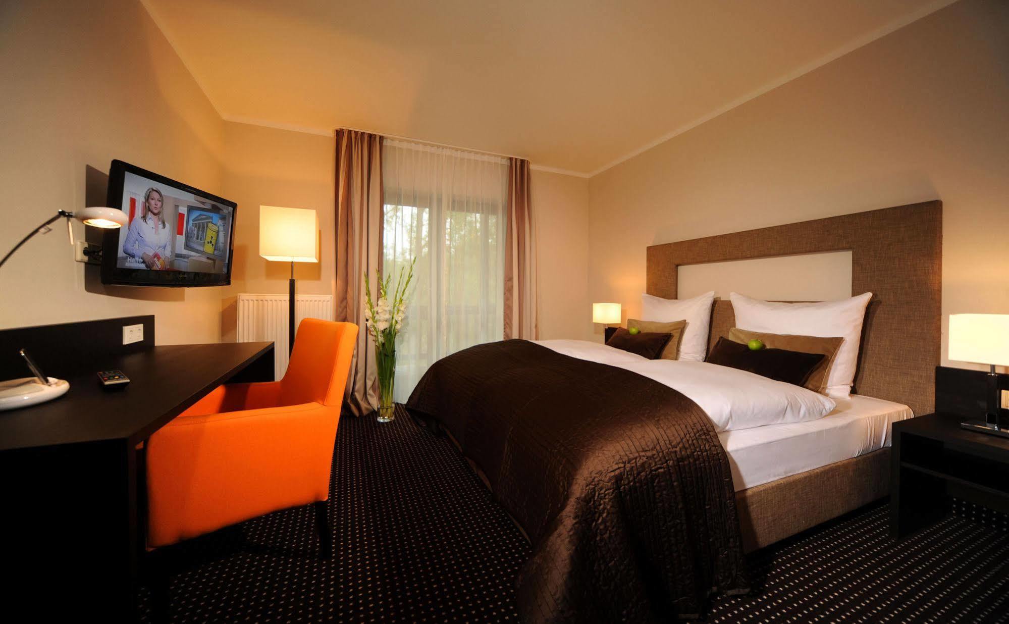 Hotel Zur Post Wiehl Esterno foto