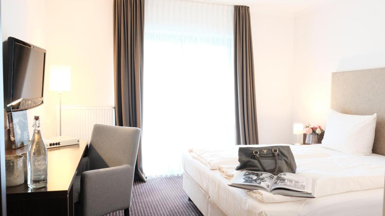 Hotel Zur Post Wiehl Esterno foto